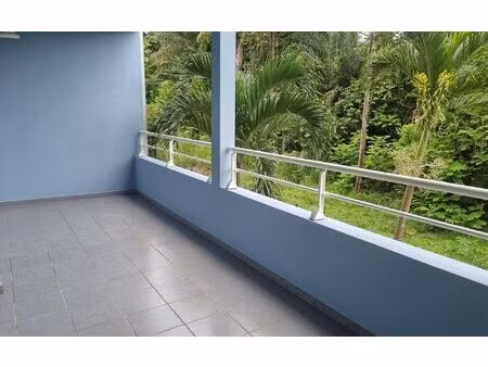 location appartement  m² t-3 à cayenne  976 €