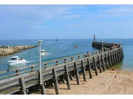 vente immeuble à courseulles-sur-mer (14470) : à vendre / 157m² courseulles-sur-mer