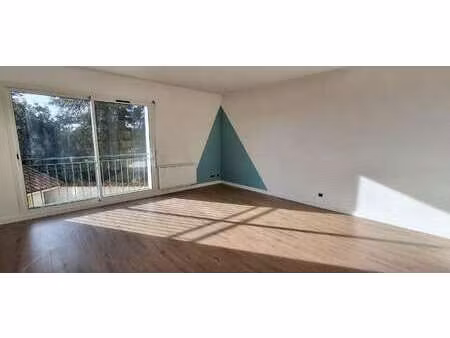 location appartement 3 pièces à bouaye (44830) : à louer 3 pièces / 68m² bouaye