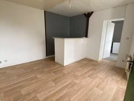location appartement 2 pièces à cholet (49300) : à louer 2 pièces / 28m² cholet