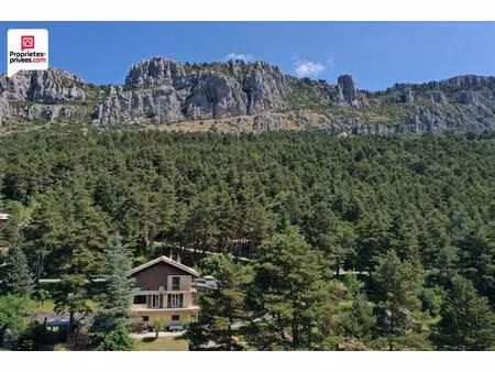 villa chalet 142 m2 6 pièces / garage / terrain 3200 m2