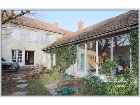 maison à vendre 5 pièces courcelles (45)  grande pièce  3 chambres  véranda