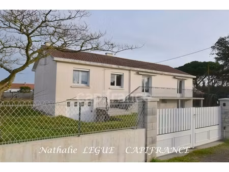 maison 196 m² à vendre 11 pièces notre dame de monts (85) 6 chambres   2 locatifs   3 gara