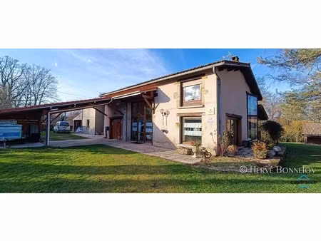 maison à vendre 11 pièces ()