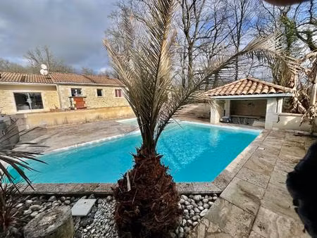 maison à la campagne.