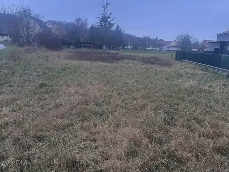 vente terrain à bâtir 887 m²