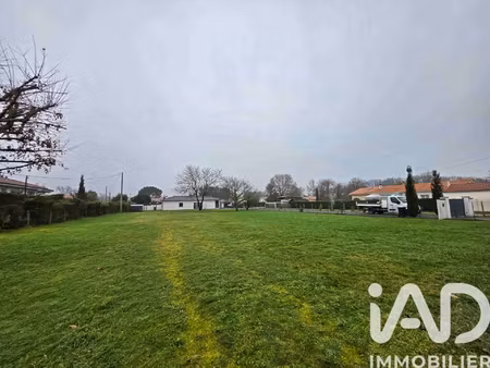 vente terrain à bâtir 1 050 m²