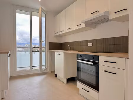 villefranche-sur-saone - appartement 3 pièces - 2 chambres - 2 balcons - cave - garage - p