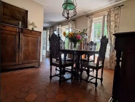 maison individuelle en impasse calme absolue et lumière