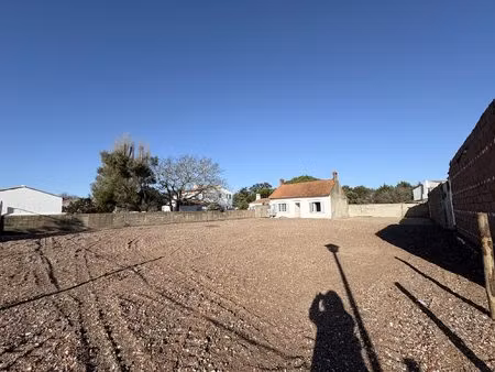 à vendre maison l'epine avec potentiel agrandissement
