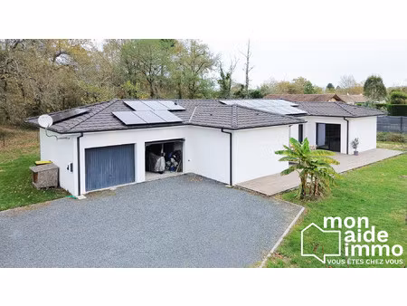 belle maison récente de 3 chambres + grand garage