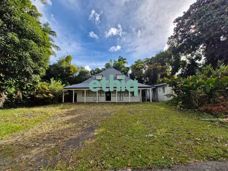 propriété historique exceptionnelle – maison principal + dé