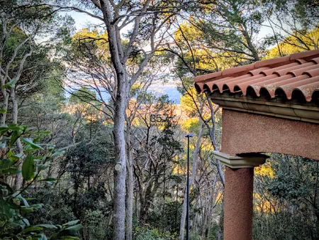 villa 6 pieces dans la foret des pierres blanches a sete