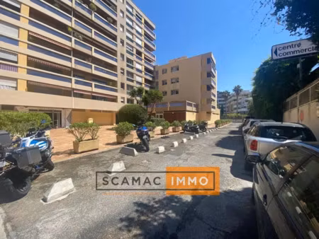 local commercial de 80m²