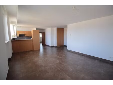 à louer appartement 94 m² – 705 € |zimming
