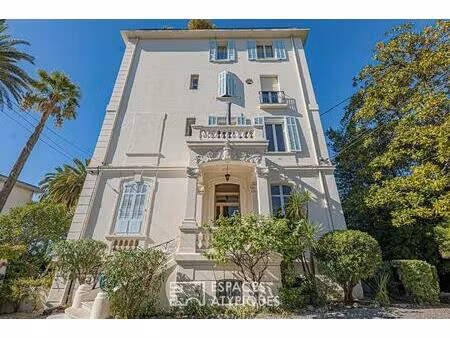 l'élégance intemporelle d'un ancien hôtel particulier