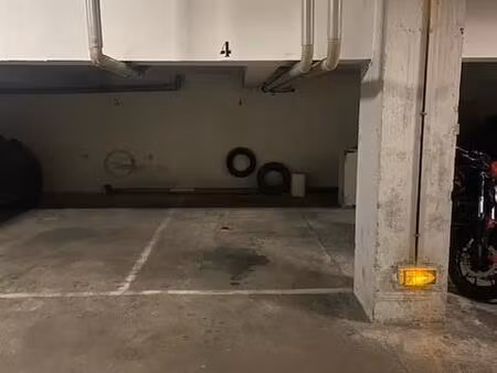 achat parking lyon 8ème