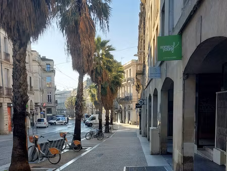 location local professionnel 25m² montpellier 34000