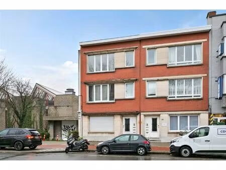 appartement te huur in berchem met 2 slaapkamers