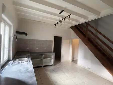 vente propriété 5 pièces 372 m² à l'isle-d'espagnac (16340)  165 000 €