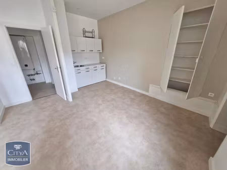 appartement à louer 2 pièces 43.01 m² - bourgueil (37) - 510€