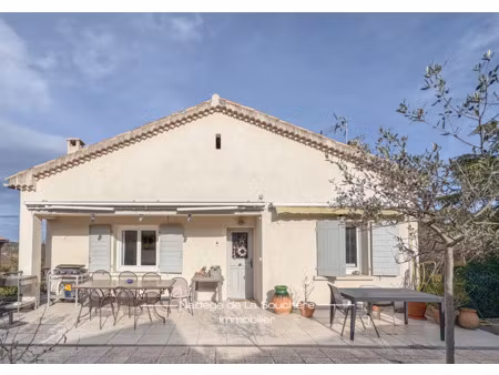 maison individuelle de 160 m2 - centre de fuveau