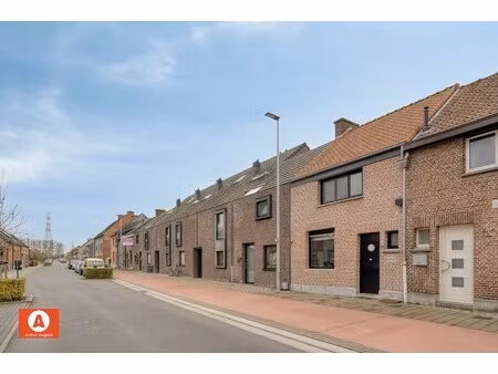 in optie - instapklare woning  óók achteraan bereikbaar!