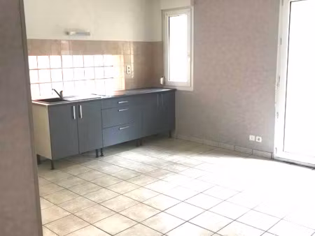 location appartement 2 pièces 47 m² à clermont-ferrand (63000)