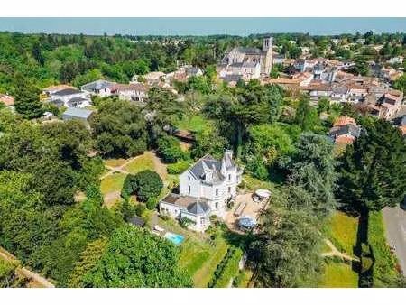 propriété de luxe à vendre à nantes : 1 890 000 € | 485m²