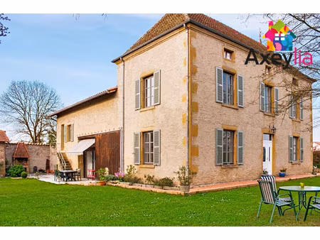 a vendre - secteur charlieu - chambres d hotes + gite