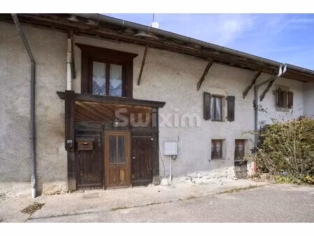 maison mitoyenne à rénover avec grand potentiel