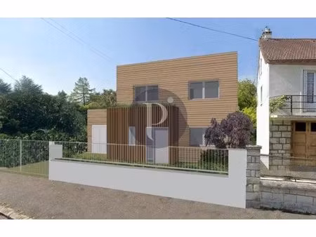 terrain à bâtir de 390 m²