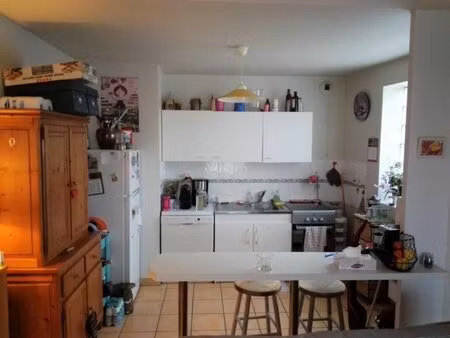 location appartement 4 pièces 67 m² à clermont-ferrand (63000)