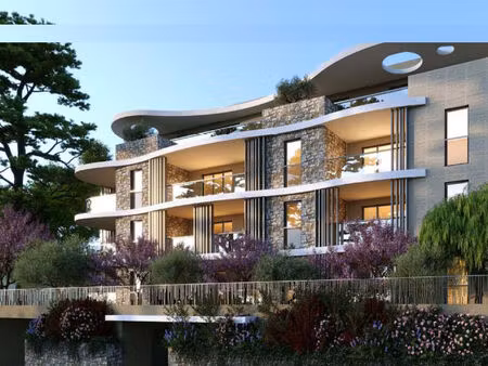 location garage 16 m² à mougins (06250)