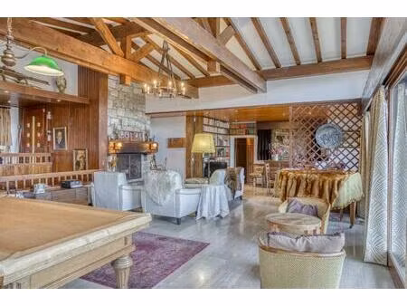 chalet de 210 m² avec vue dominante et panoramique