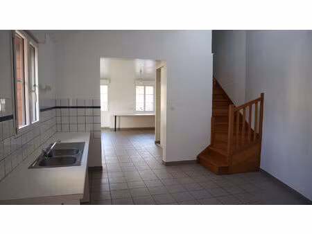 location maison 3 pièces 105m²