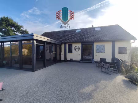 maison familiale  sous sol total  4 chambres 