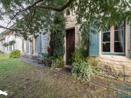 vente maison 5 pièces 161 m² à cartelègue (33390)  253 380 €