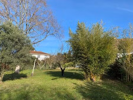 terrain constructible de 500 m2 à salies de bearn