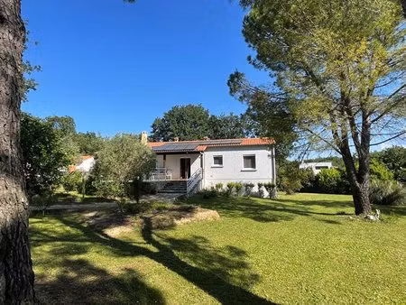 villa de plain-pied 126 m² avec appartement à deaux