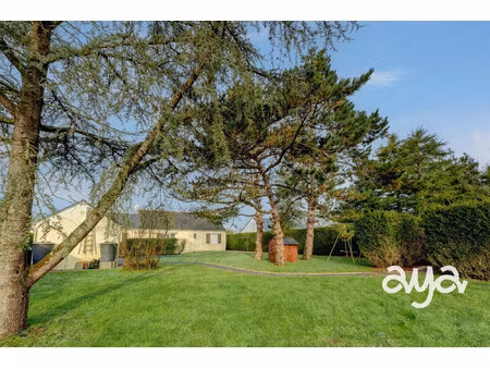 maison de plain pied 5 chambres au calme  en hameau