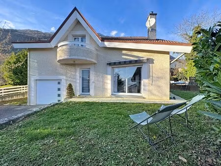 maison individuelle dans le hameau de malhivert