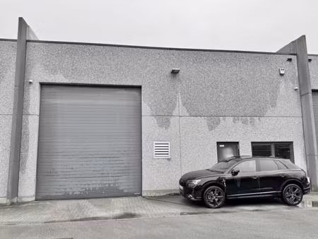 industrieel gebouw te huur in eeklo