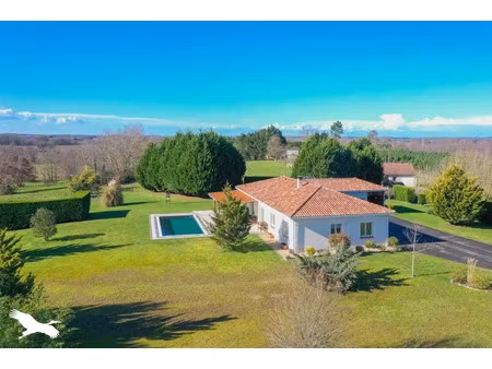 vente maison 5 pièces 140 m² à castelnau d'auzan labarrère (32440)  396 112 €