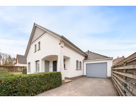 huis te koop in waregem met 3 slaapkamers