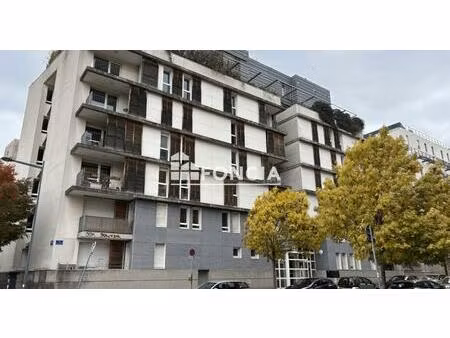 grenoble caserne de bonne - garage en sous-sol securisé - acces pmr