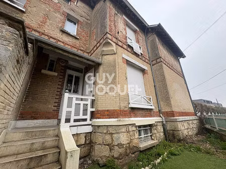 maison 3 pièces à louer à villeneuve saint germain