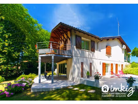 vente maison 7 pièces 215 m² arveyres (33500)