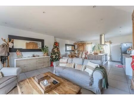 maison de 4 pièces de 103 m² à hostens