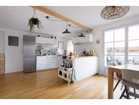 maison 3 pièces avec terrasse et stationnement à genay